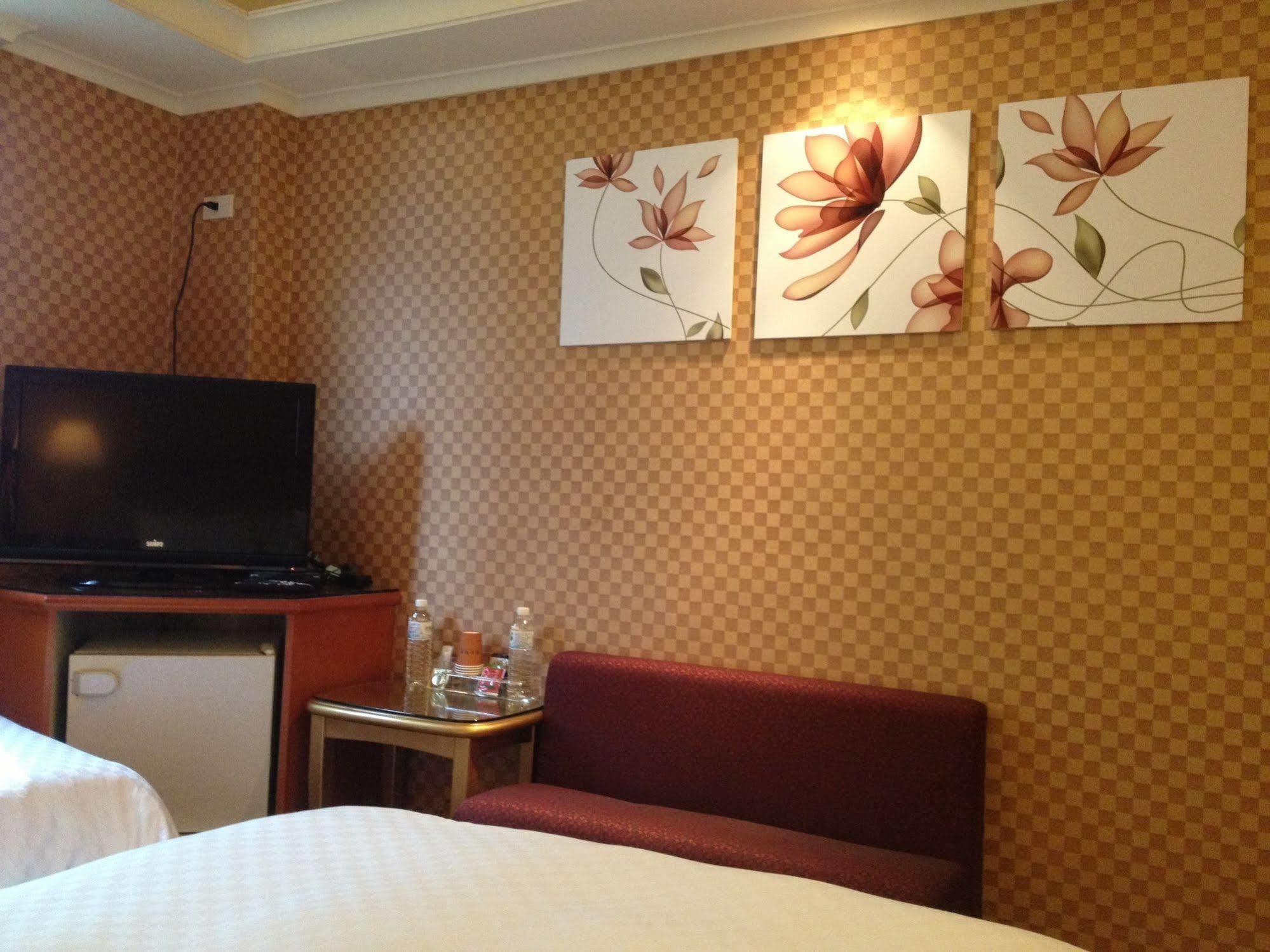 Good Life Hotel - Chunlai Tajpej Kültér fotó